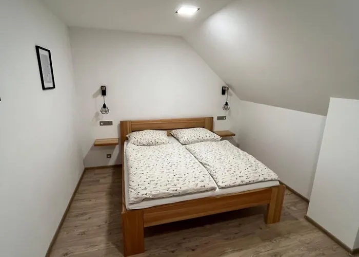 Na Navsi Svetla nad Sazavou